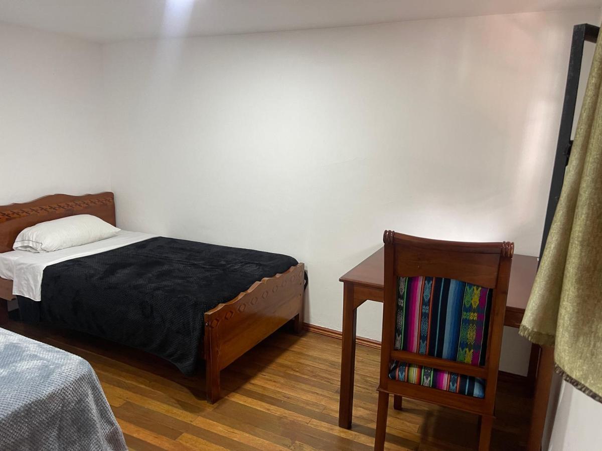 El Jardin Escondido Party Hostel บาญอส ภายนอก รูปภาพ