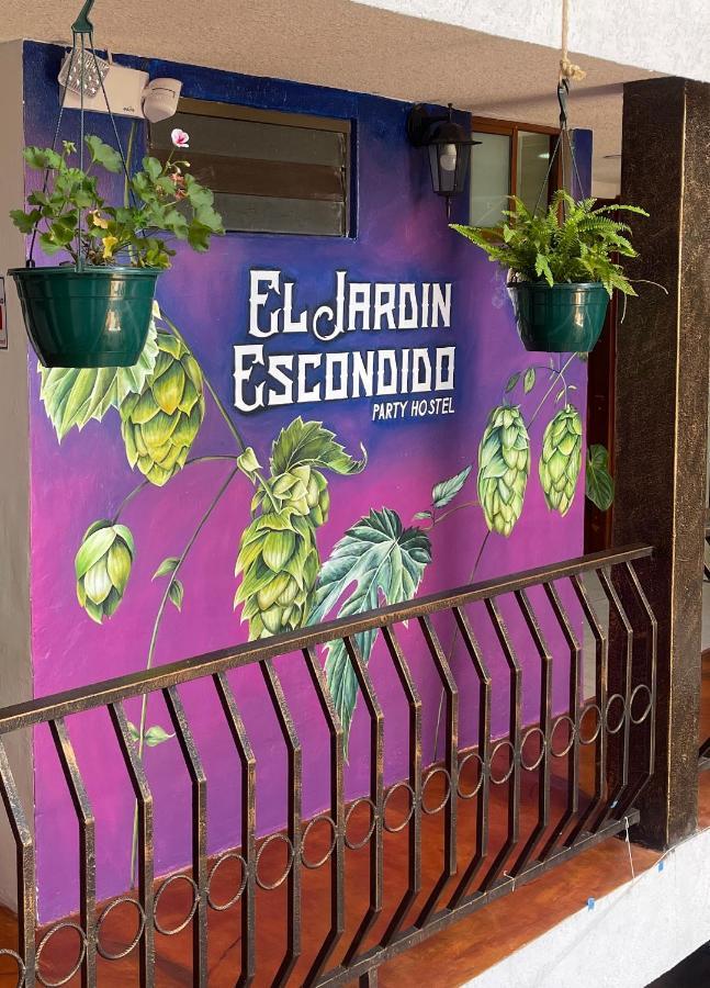 El Jardin Escondido Party Hostel บาญอส ภายนอก รูปภาพ