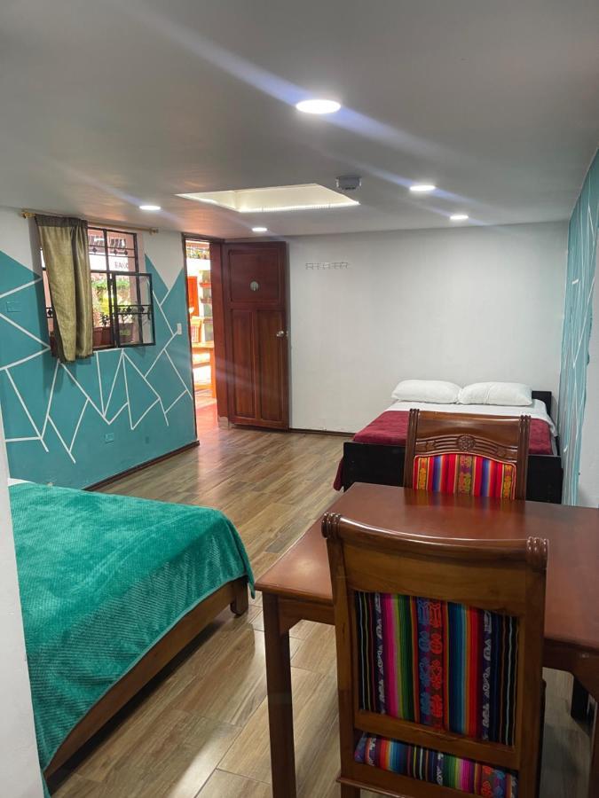 El Jardin Escondido Party Hostel บาญอส ภายนอก รูปภาพ
