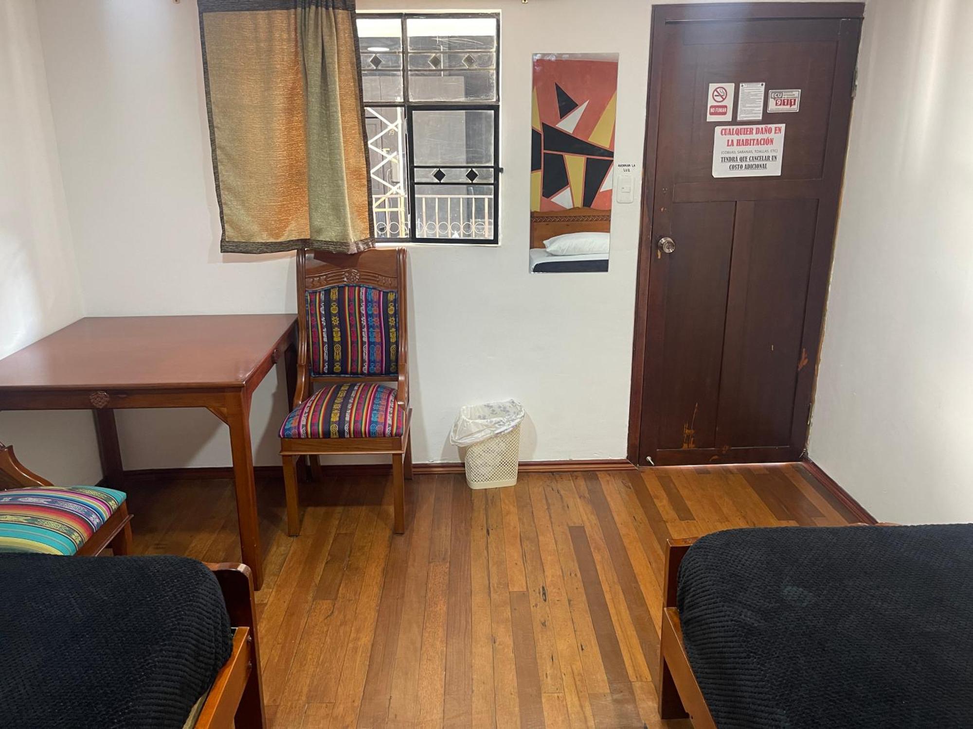 El Jardin Escondido Party Hostel บาญอส ภายนอก รูปภาพ