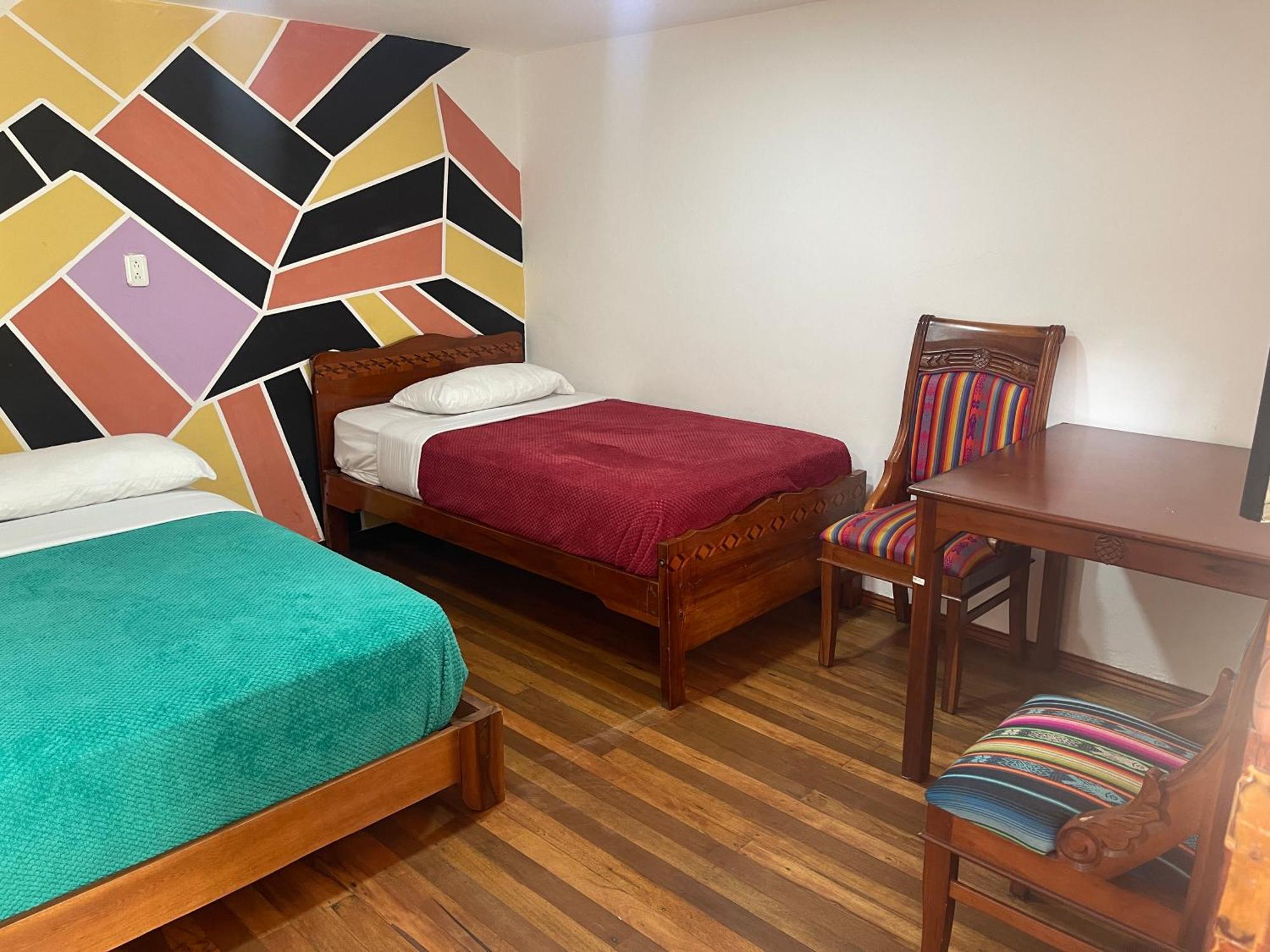 El Jardin Escondido Party Hostel บาญอส ภายนอก รูปภาพ