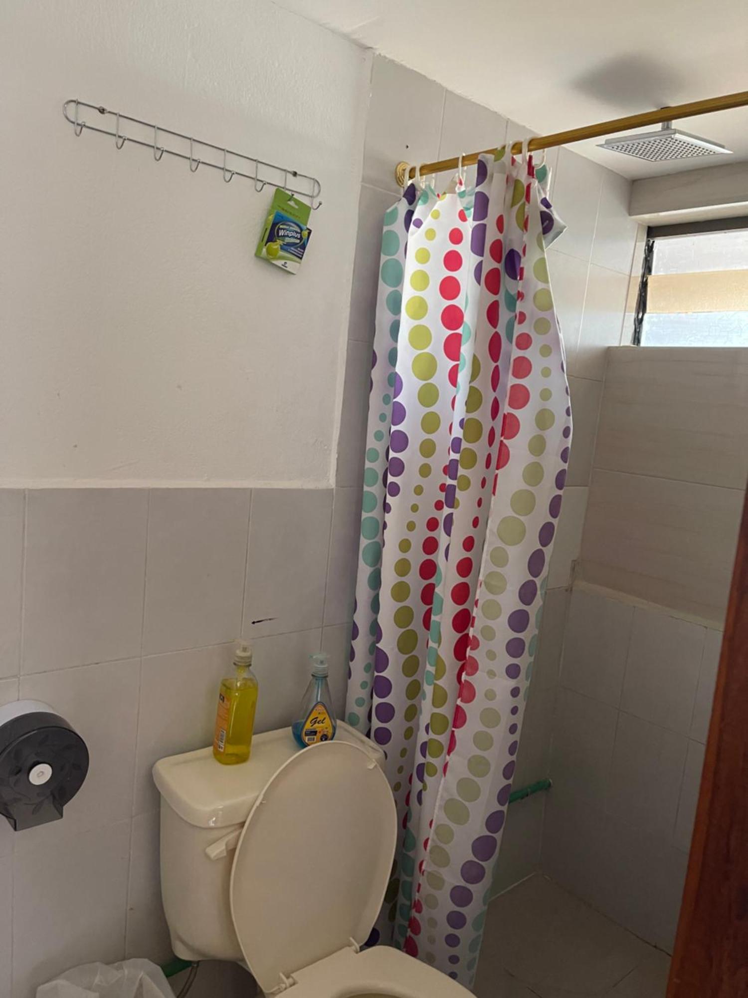 El Jardin Escondido Party Hostel บาญอส ภายนอก รูปภาพ